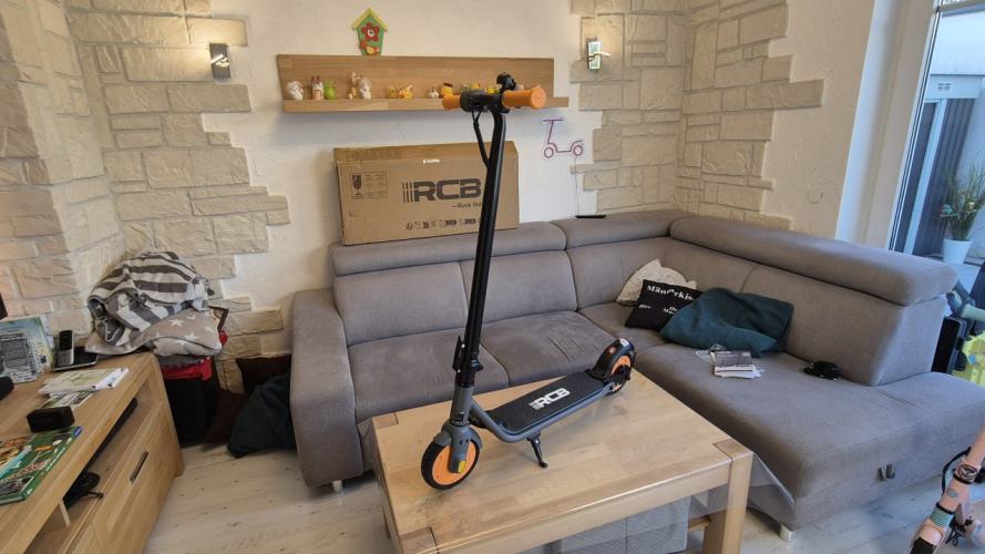 RCB R7X Kinder E-Scooter (8 - 12 Jahre) Bild 2